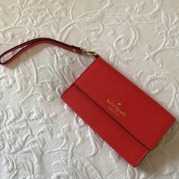 kate spade Handbags - Kate Spade Wristlet
